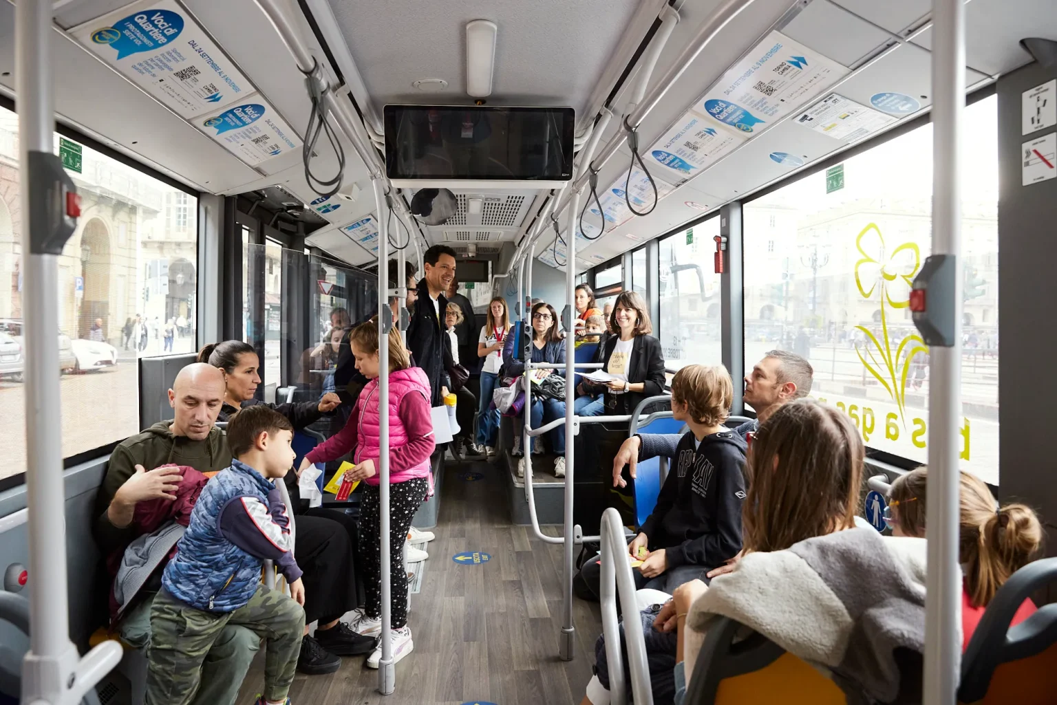 20241013_GIORNATELEGALITA_BUS LEGALITA - CACCIA AL LIBRO_0028_PH-ELISA-GIULIANO